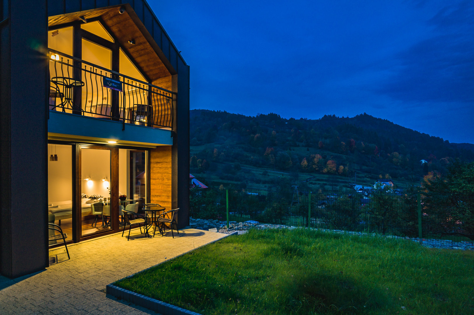 Edel House